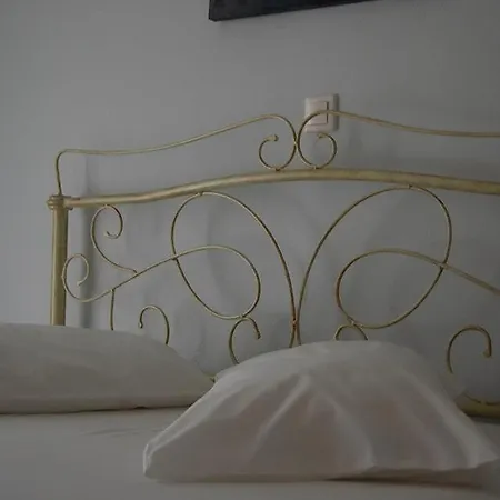 Morfi Apartment *